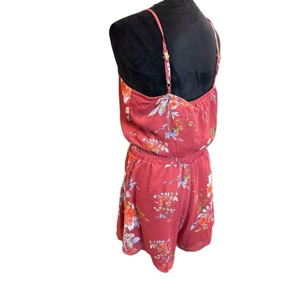 Trixxi Women's Red Floral Spaghetti Straps Romper Red Size L - Picture 2 of 9